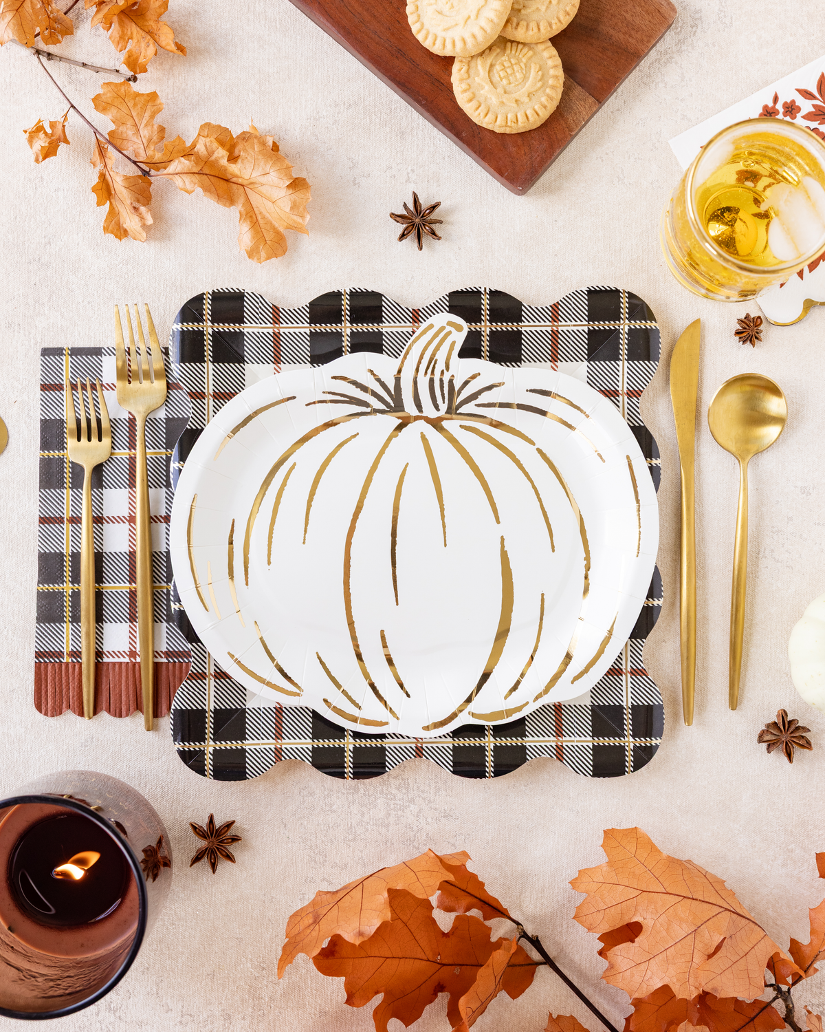 Black fall plaid dinner napkins with seasonal plaid pattern, set of 18 pack