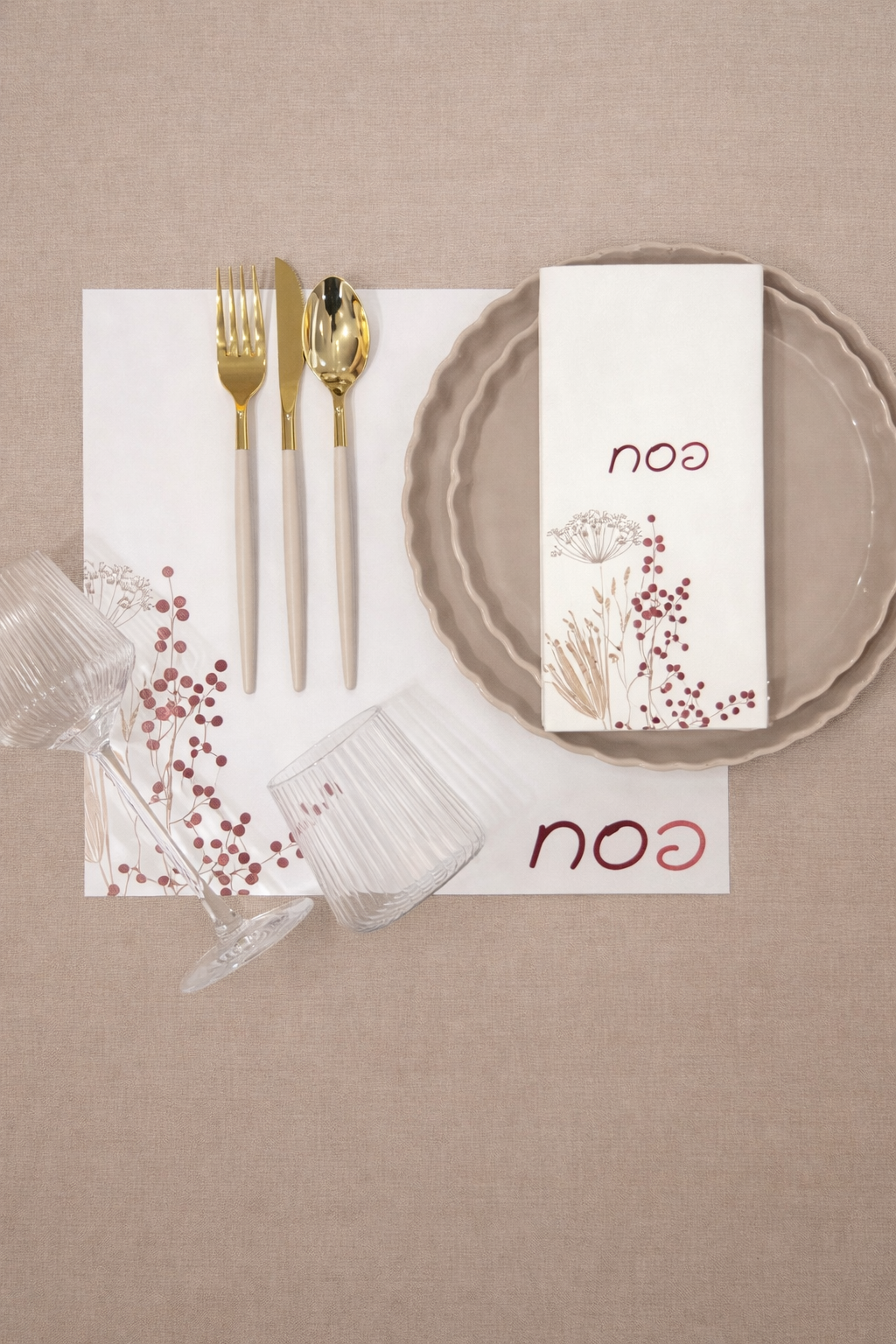 Taupe & Berry Botanicals